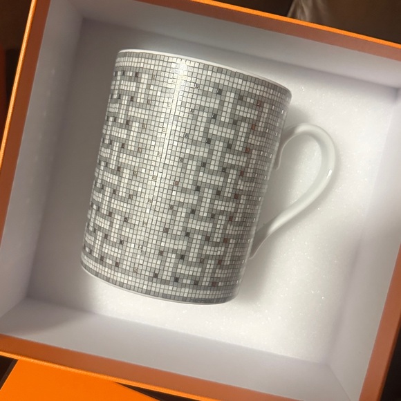 Elegant Gray Mosaic Mug - Picture 1 of 3